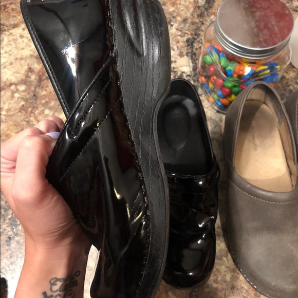 Clogs - Picture 4 of 4